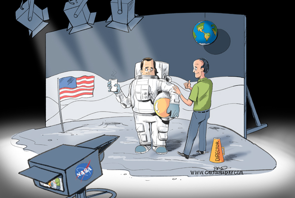 neil-armstrong-moon-landing-fake-598.jpg